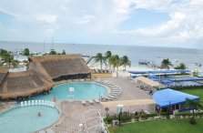 Aqumarina Beach Hotel