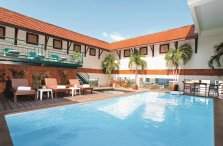 Pinnacle Lumpinee Hotel & Spa